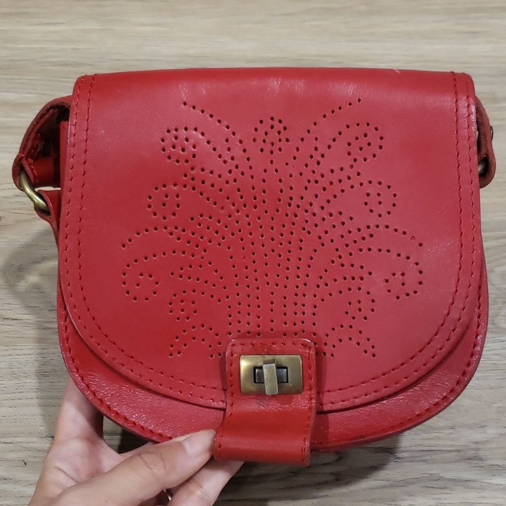 100% Leather Crossbody
